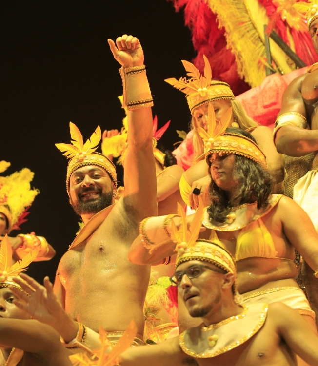 Fotos Confira O Desfile De Carnaval Da Unidos De Bangu O Dia Na