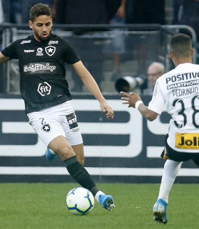 Botafogo é derrotado pelo Corinthians por 2 a 0 no Itaquerão Botafogo