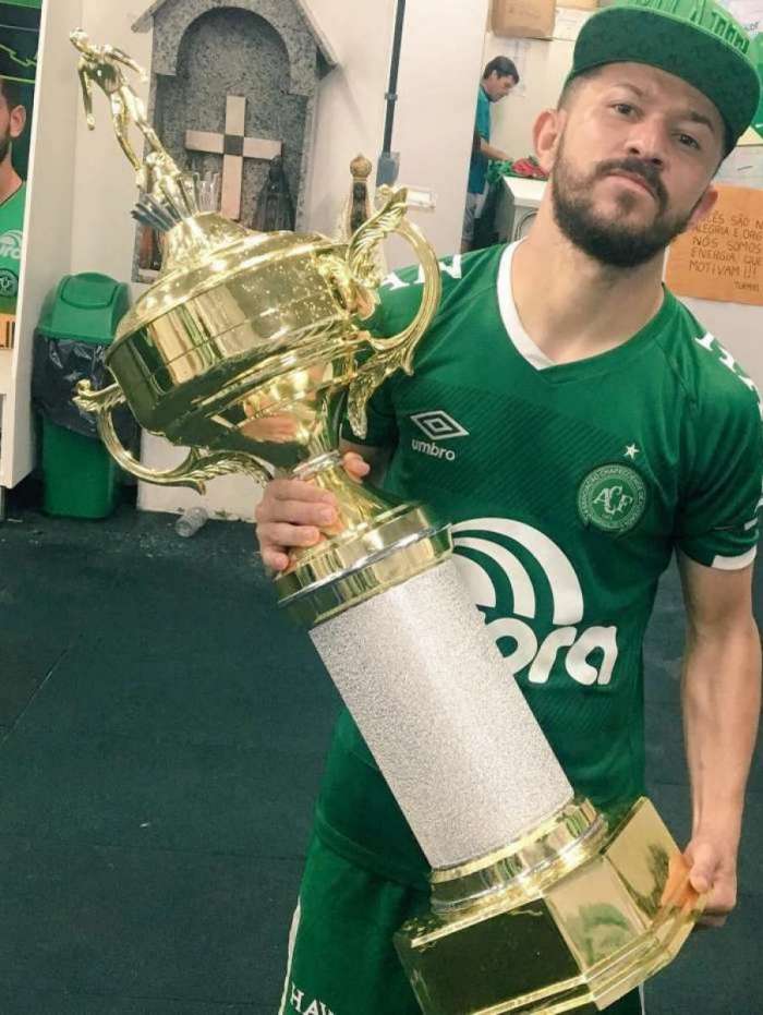 Rossi, atacante ex-Chapecoense