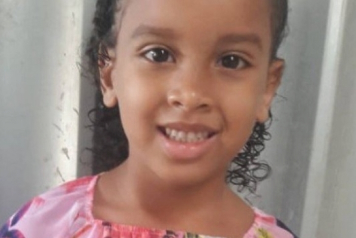 Estela, de 6 anos, foi encontrada morta na tarde desta quarta-feira no alto do Morro dos Prazeres