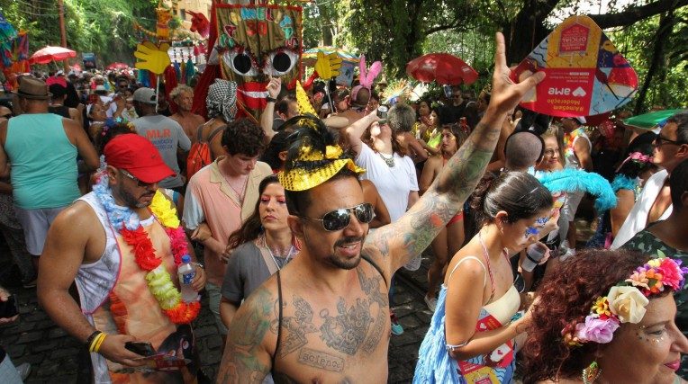 Carnaval de rua de São Paulo cresce e bate o Rio em número de