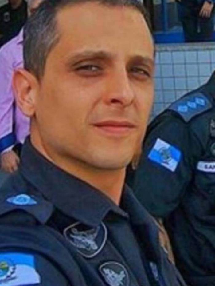 Leonardo Magalhães Gomes da Silva, o Capitão Léo