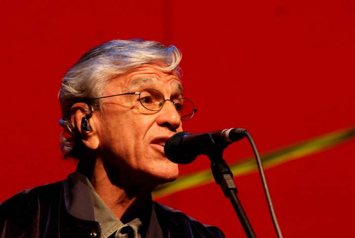 26/05/2019 - AGÊNCIA DE NOTÍCIAS/PARCEIRO - O cantor Caetano Veloso e seus filhos realizam show no Vivo Rio, no Aterro Flamengo, Zona Sul do Rio, na noite deste sábado (25). Foto: Onofre Veras/Parceiro/Agência O Dia