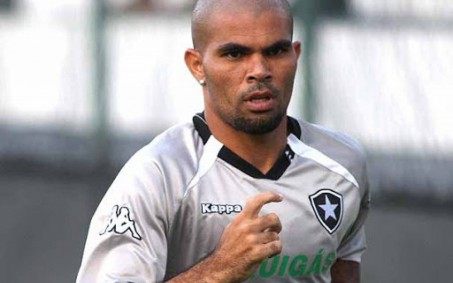 Valdir Espinosa pede coragem e vê Botafogo em luta de 'Davi