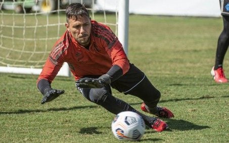 SAIU! Flamengo divulga escalação para clássico contra o Fluminense