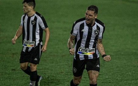 Warley elogia elenco do Botafogo e revela orientações de Chamusca