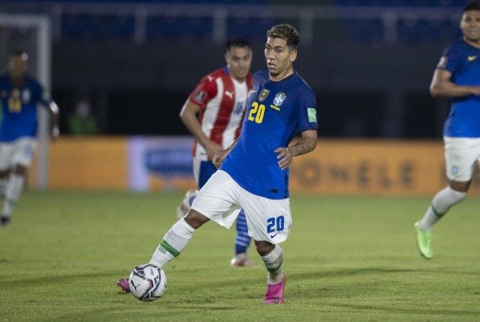 Roberto Firmino foi titular da Seleção contra o Paraguai