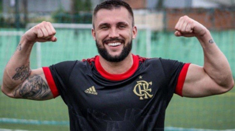 Ex-BBB é anunciado como novo jogador do Flamengo