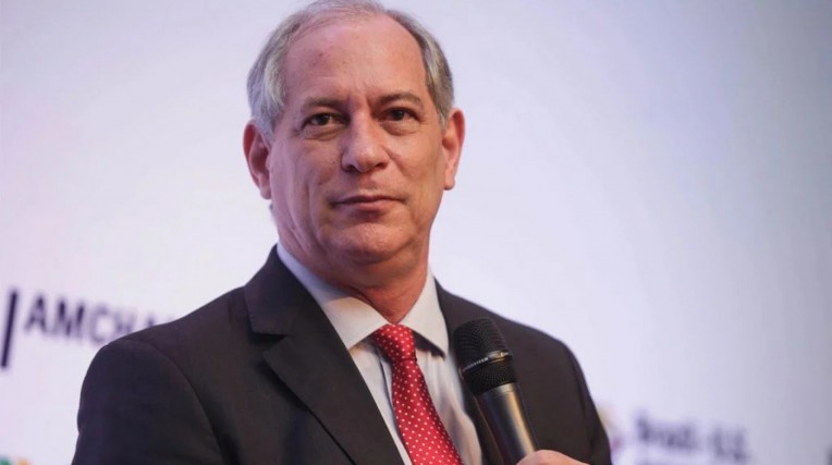 Ciro ataca Lula no debate e atribui ao petista ascens o de