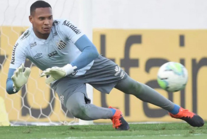 John, goleiro do Santos