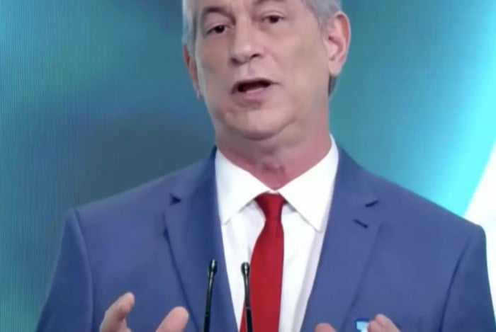 Ciro Gomes diz que n o quer mais disputar elei es Asfixiado por