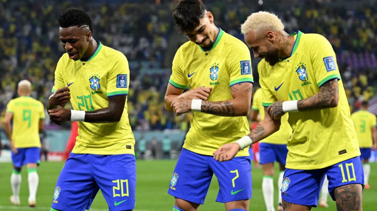 Baila, Brasil: seleção rebate críticas sobre danças após gols na