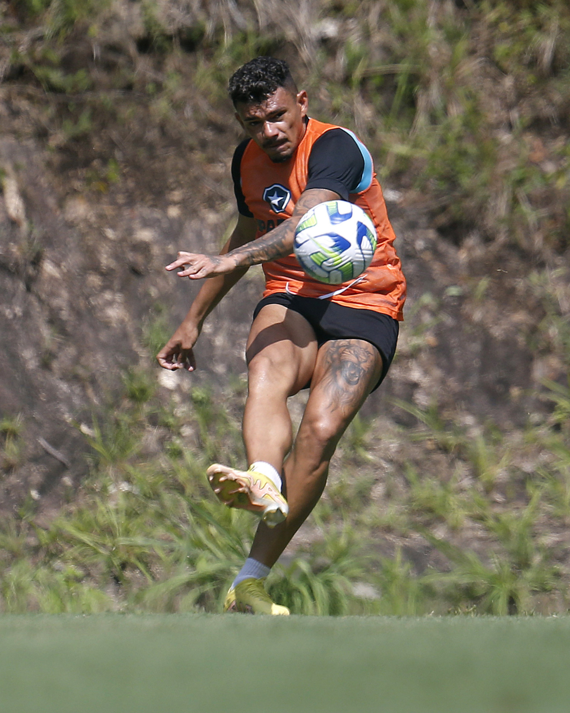 Santos perde oito mandos de campo pelas confusões no jogo contra o