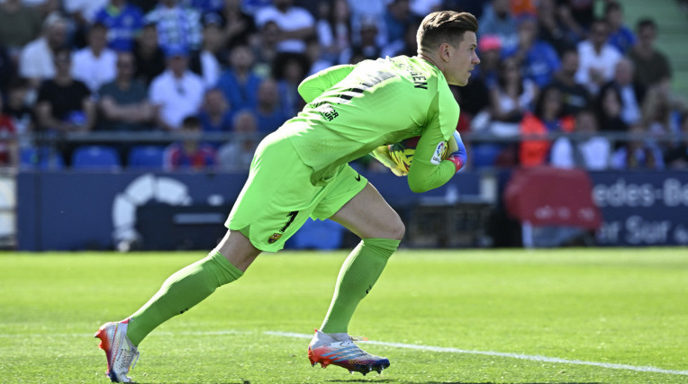 Ter Stegen é o melhor goleiro do mundo, diz presidente do Barcelona