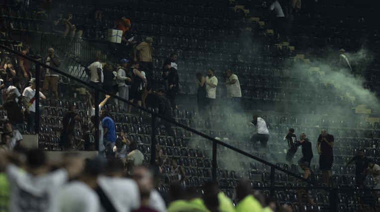 Jogando em São Januário, Vasco vence o Vila Nova pelo Campeonato Brasileiro  – Vasco da Gama