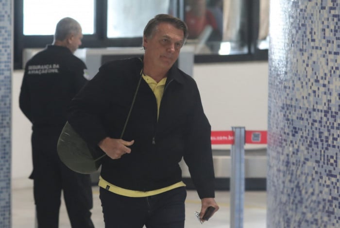 Jair Bolsonaro chega ao Rio de Janeiro nesta quinta-feira (29)