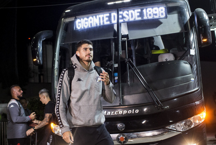 Chegada de Pedro Raul para a partida entre Vasco da Gama x Goias pelo Campeonato Brasileiro A no Estadio Sao Januario em 22 de junho de 2023. 