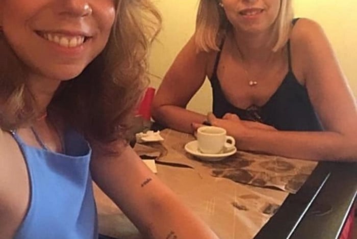 Jéssica Alves mora em Portugal e não encontra a mãe, Rosani Alves, desde 2019