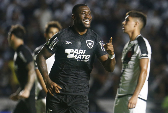 Bastos  Vasco x Botafogo pelo Campeonato Brasileiro no Estadio Sao Januario. 29 de Junho de 2024, Rio de Janeiro, RJ, Brasil. Foto: Vitor Silva/Botafogo. 
Imagem protegida pela Lei do Direito Autoral Nº 9.610, DE 19 DE FEVEREIRO DE 1998. Sendo proibido qualquer uso comercial, remunerado e manipulacao/alteracao da obra.
