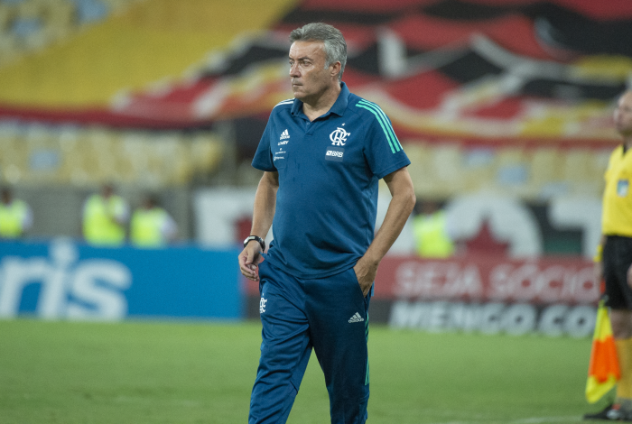 Partida entre as equipes de Flamengo e Bragantino, válida pela décima sexta rodada do Campeonato Brasileiro 2020, realizada no estádio do Maracanã, Zona Norte do Rio, nesta quinta-feira (15).